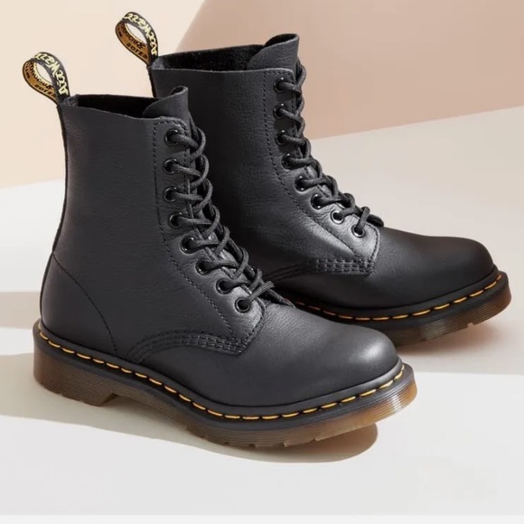 Dr. Martens 1460 Pascal Virginia Leather Lace Up Boots - Picture 1 of 10